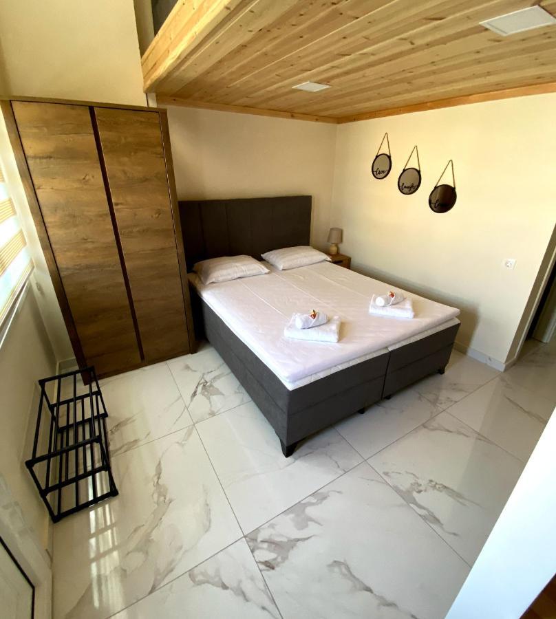 Apartment Radosevic Олимпиаки-Акти Экстерьер фото